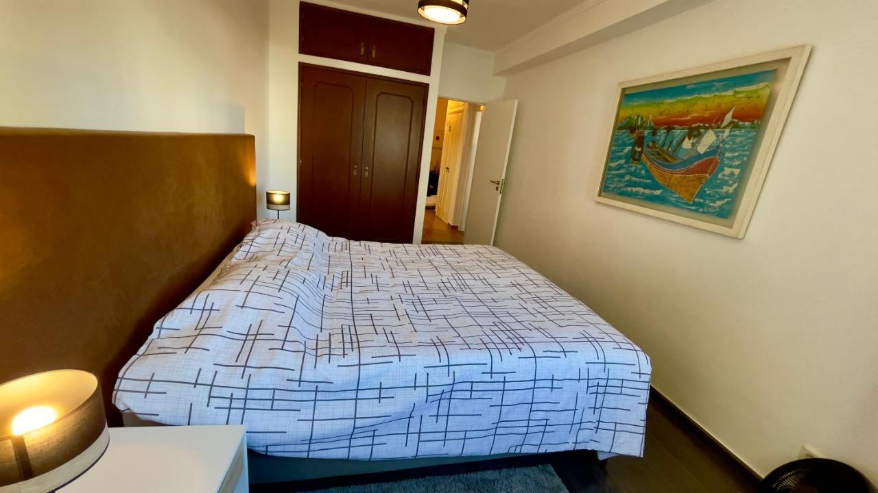 Appartement Apartamento com terraço grande à Quarteira Extérieur photo