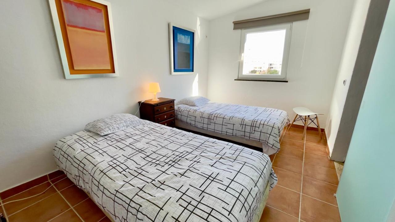 Appartement Apartamento com terraço grande à Quarteira Extérieur photo